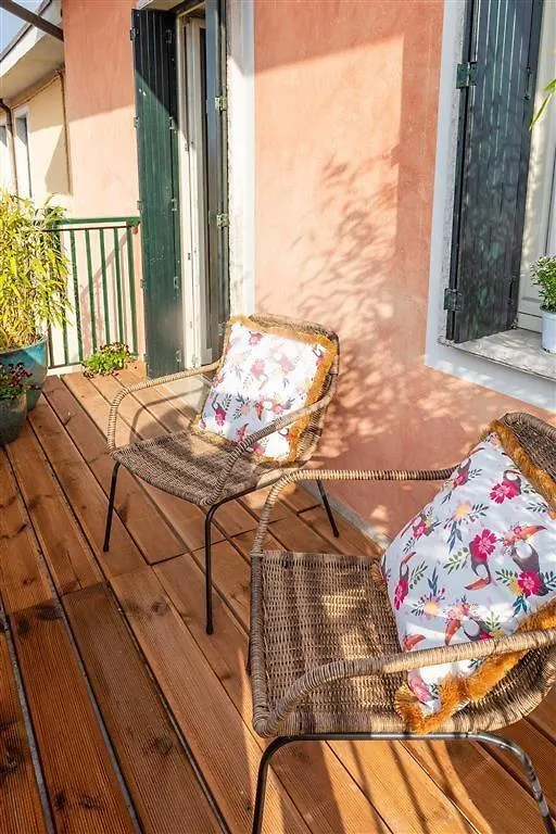 Destiny Home 5 Bardolino Lake Garda Ponton Apartment