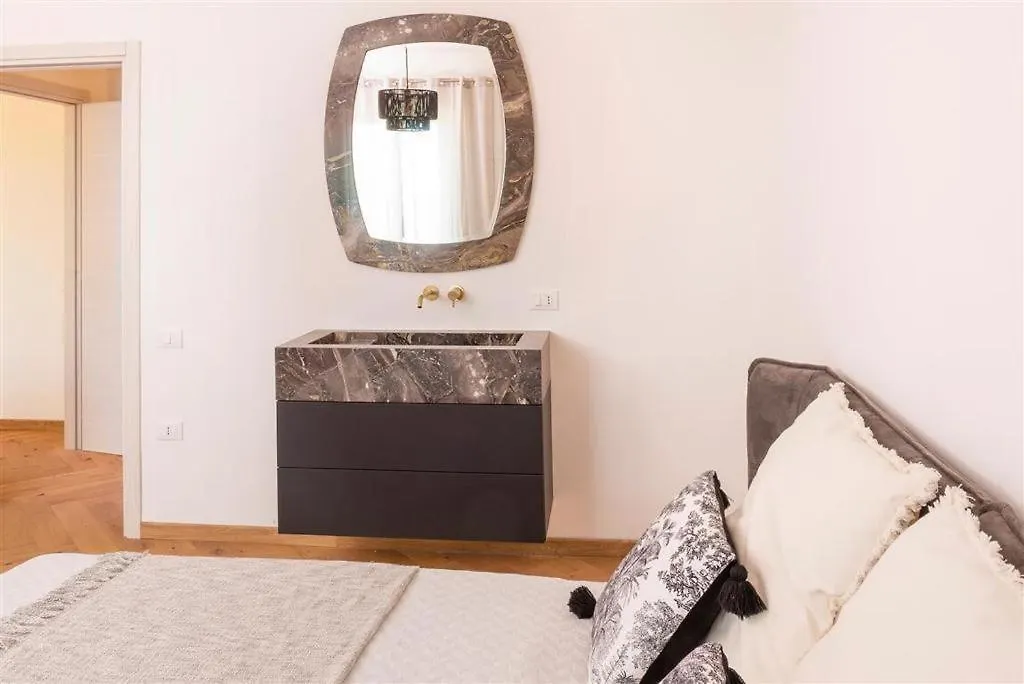 Apartment Destiny Home 5 Bardolino Lake Garda Ponton