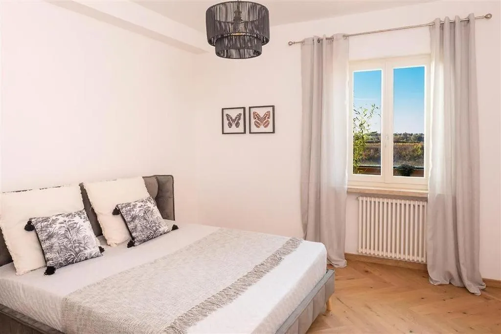 Destiny Home 5 Bardolino Lake Garda Ponton Apartment